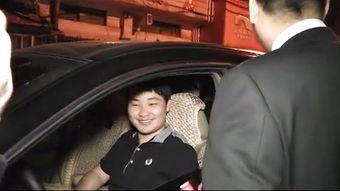 阿庞和阿瓜吃辣条视频播放,阿庞与阿瓜的味蕾冒险之旅